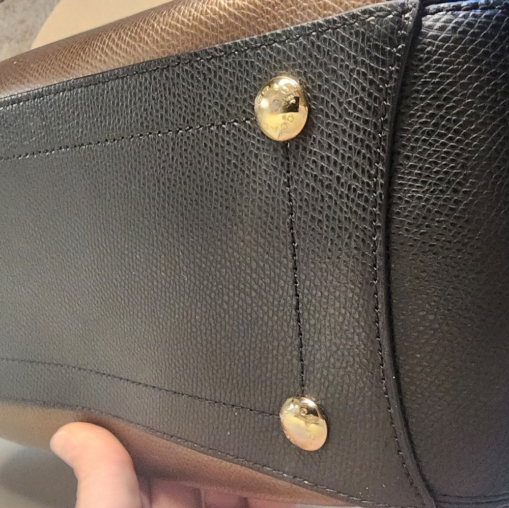 EUC Coach Margot Bicolor Crossbody - Picture 13 of 16